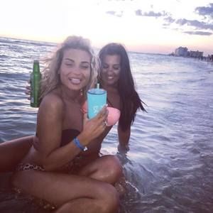 Meet your Posher, Ash